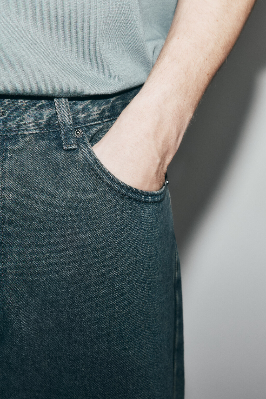 Джинсы straight fit со средней посадкой - цвет серый - 7