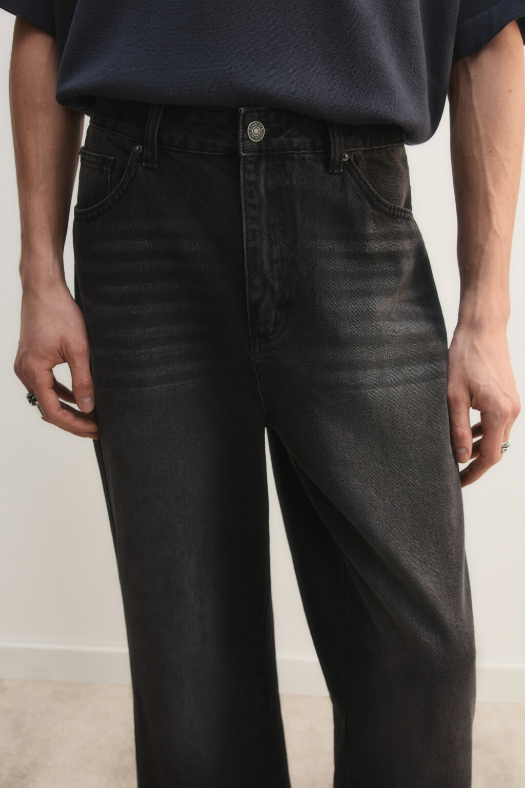 Джинсы клеш с декоративными швами - цвет серый - 5