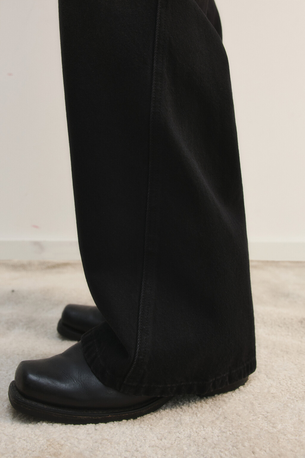 Джинсы клеш с декоративными швами - цвет черный - 7