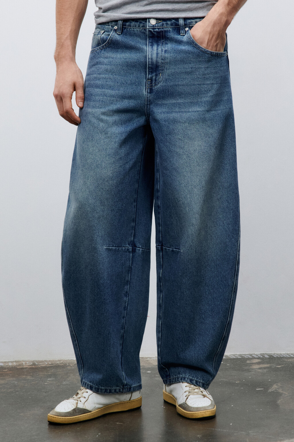 Джинсы barrel fit со средней посадкой - цвет голубой - 2