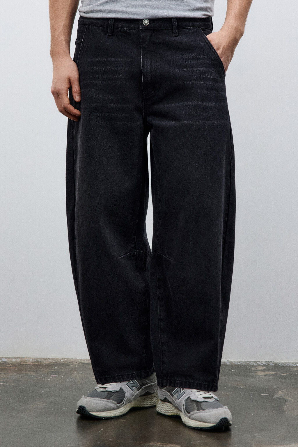 Джинсы baggy fit с потертостями - цвет черный - 2