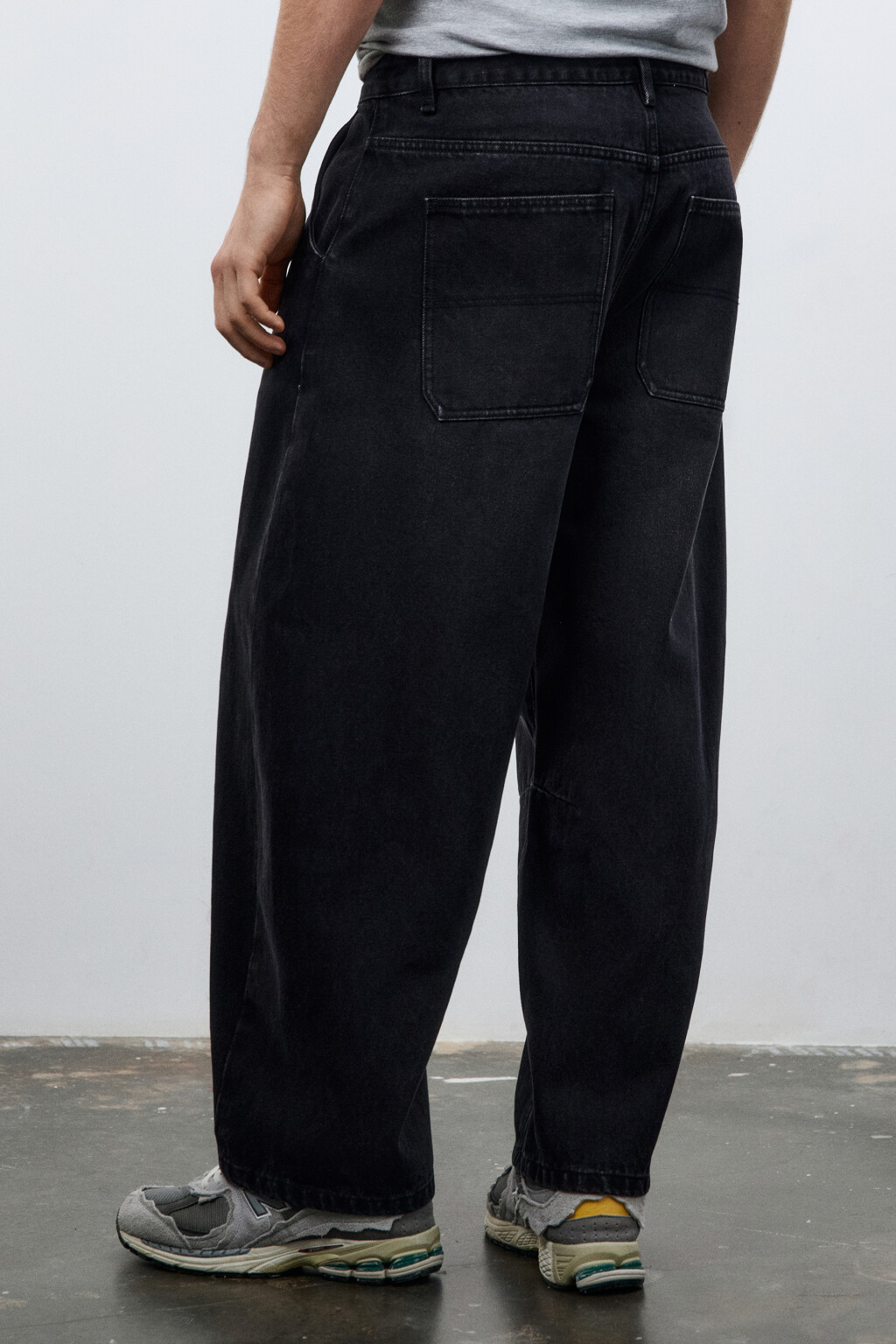 Джинсы baggy fit с потертостями - цвет черный - 3