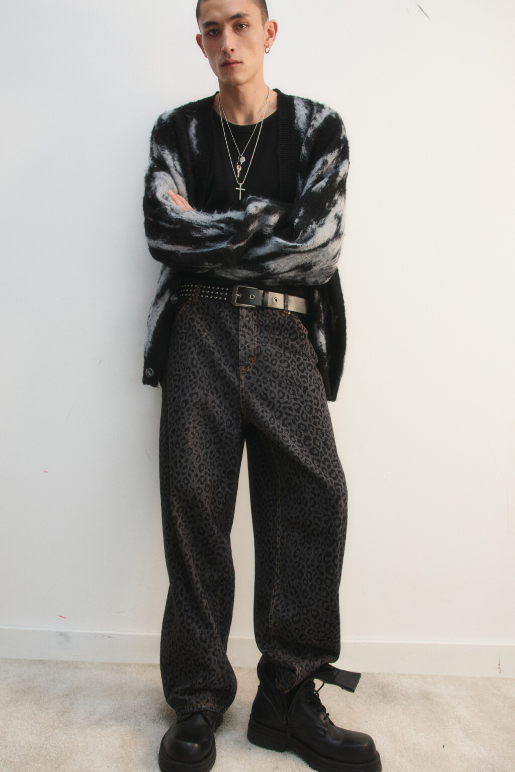 Джинсы wide с леопардовым принтом - цвет серый - 3
