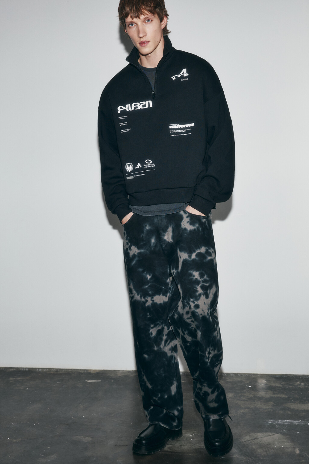 Джинсы baggy fit с принтом - цвет коричневый - 1