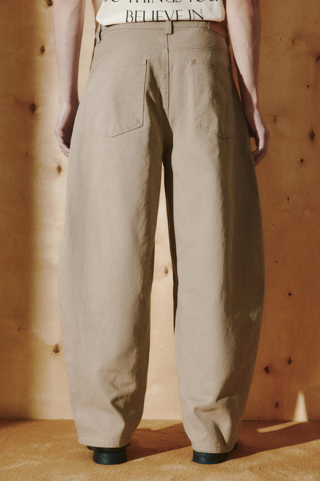 Джинсы baggy fit с декоративными швами - цвет бежевый - 3