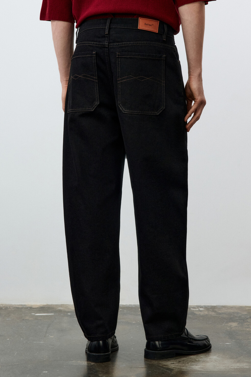 Джинсы wide leg со средней посадкой - цвет черный - 4