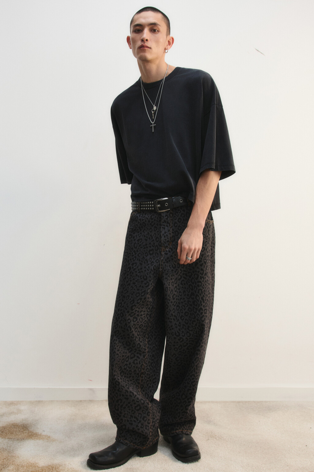 Футболка хлопковая укороченная - цвет черный - 2