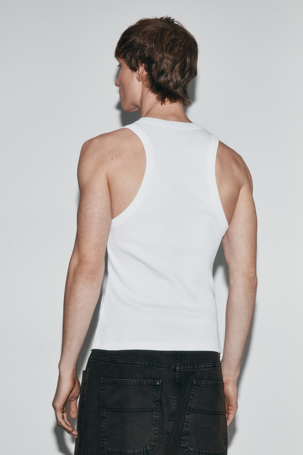 Майка с окантовкой в рубчик - цвет белый - 4