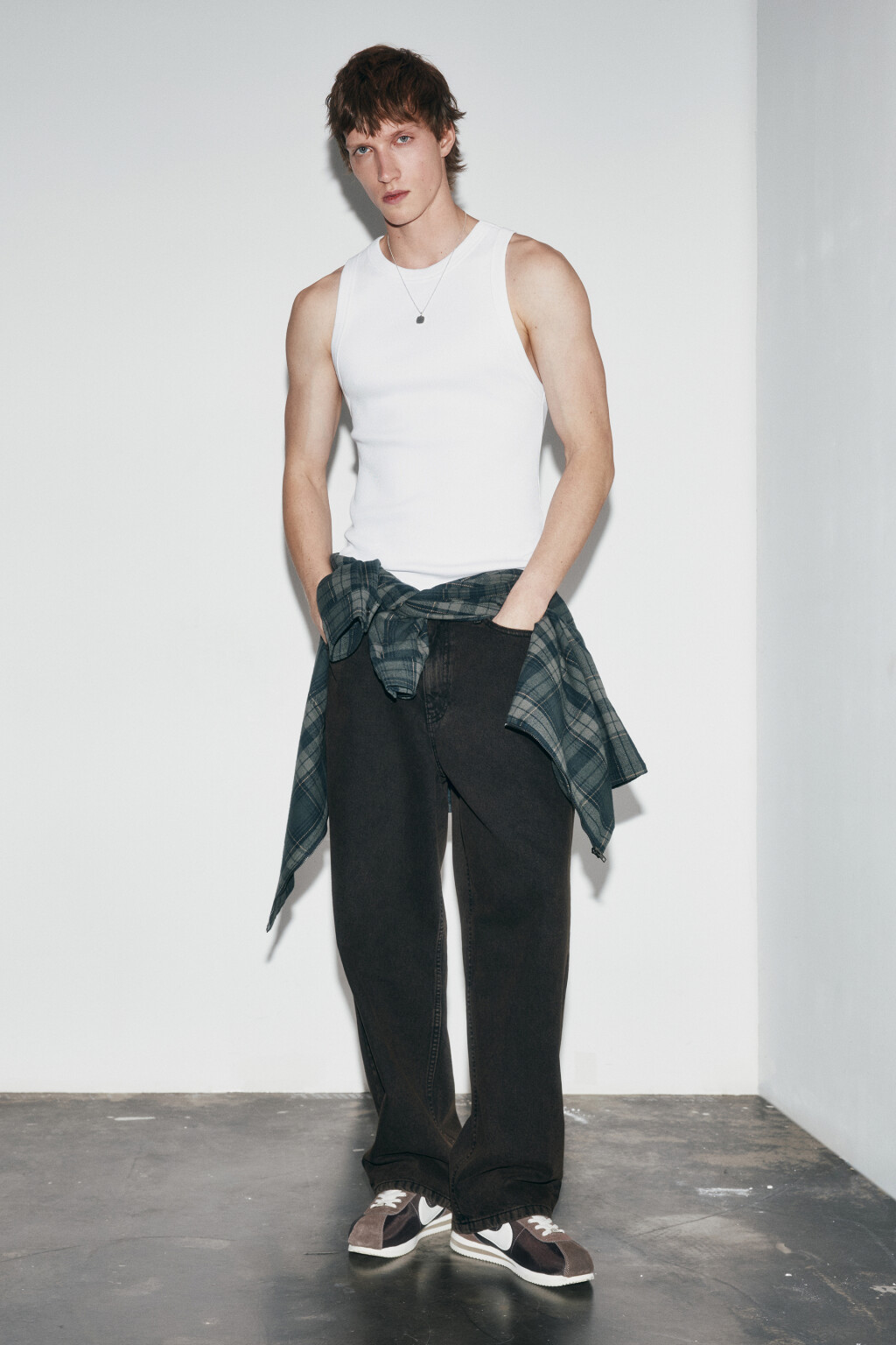 Майка с окантовкой в рубчик - цвет белый - 5