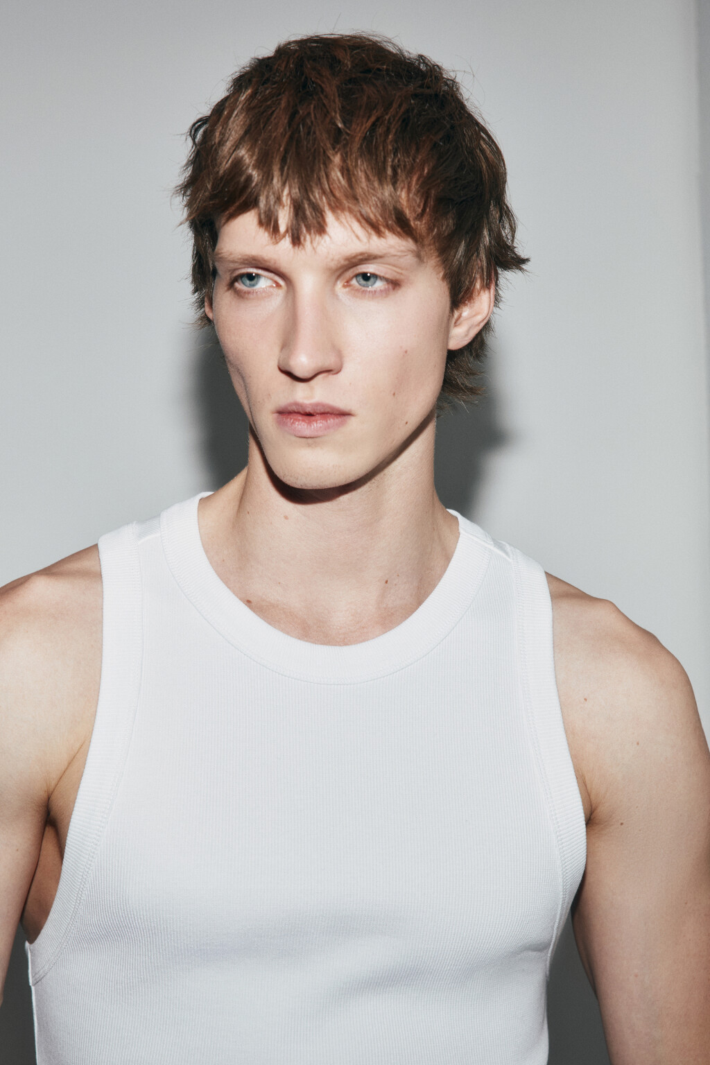 Майка с окантовкой в рубчик - цвет белый - 6