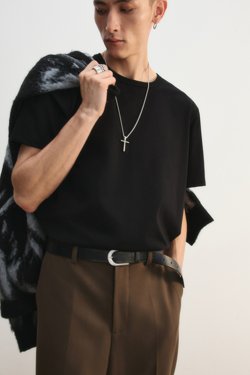 Футболка базовая - цвет черный - 1