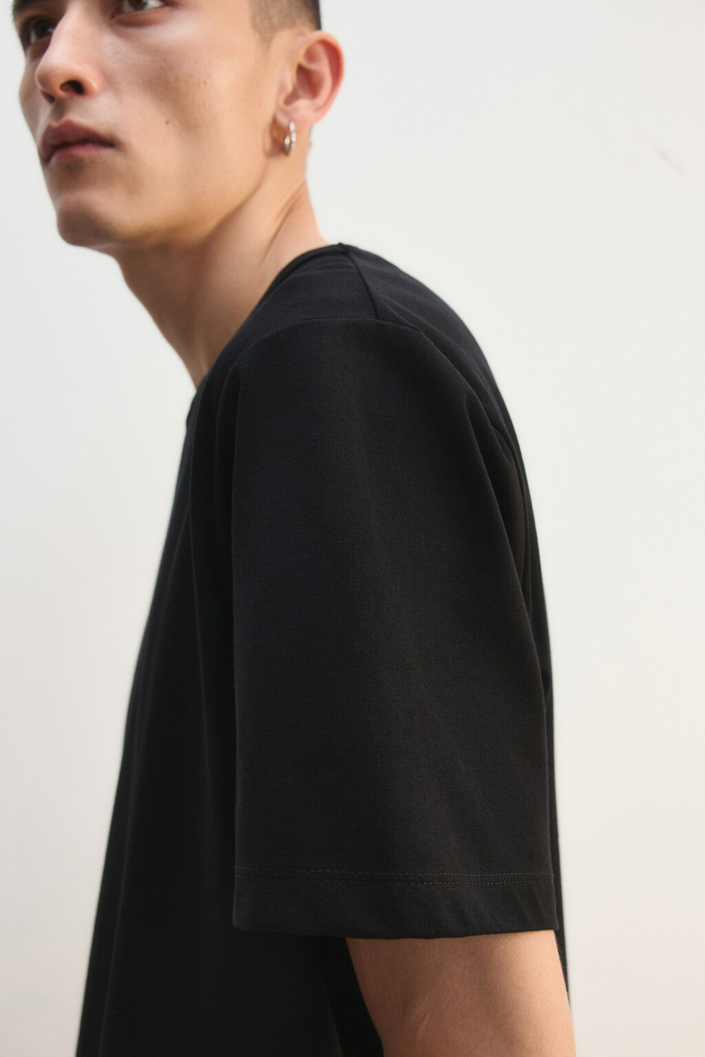 Футболка базовая - цвет черный - 7