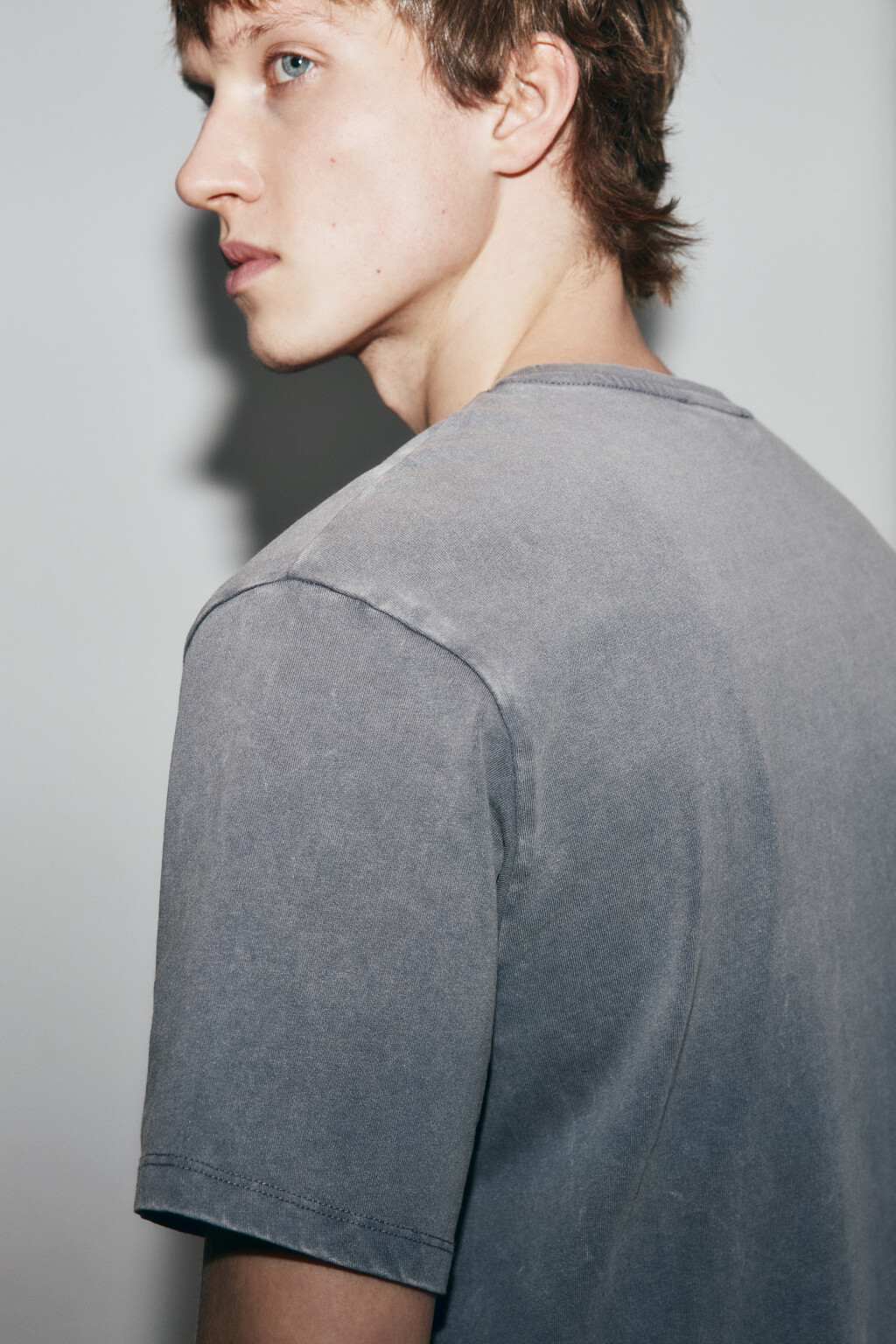 Футболка хлопковая с вареным эффектом - цвет серый - 7