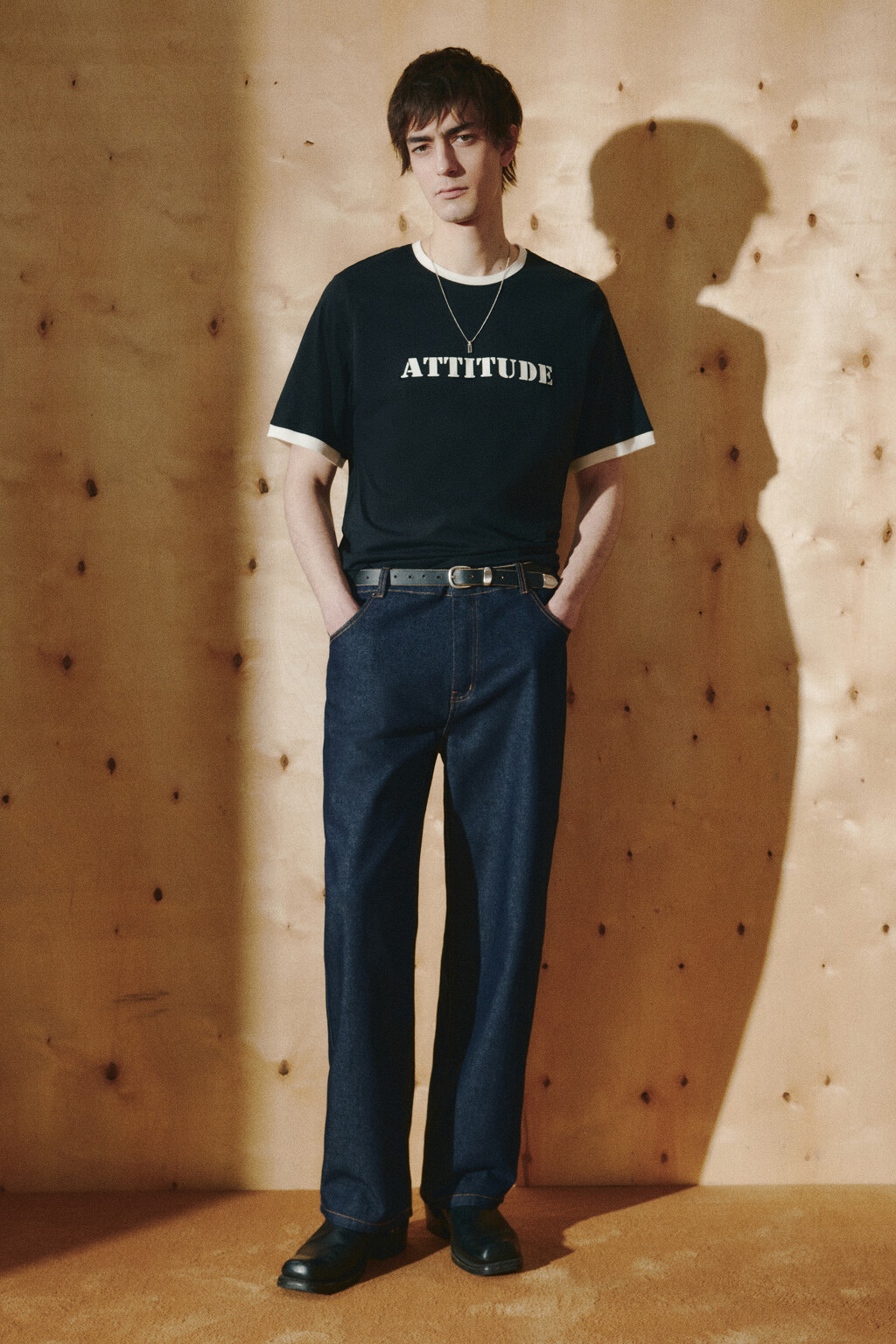 Футболка с принтом и контрастной окантовкой - цвет черный - 4