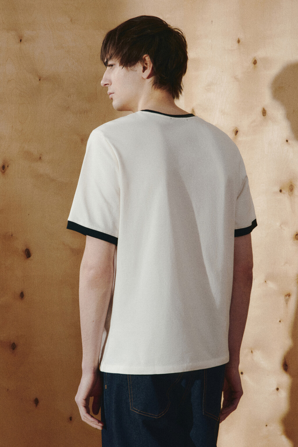 Футболка с принтом и контрастной окантовкой - цвет белый - 4