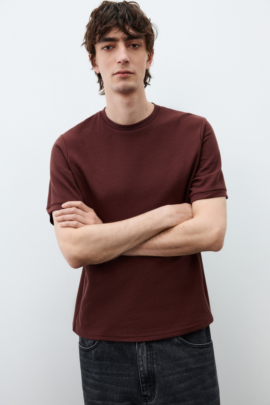 Футболка прямая с вафельной фактурой - цвет коричневый - 1