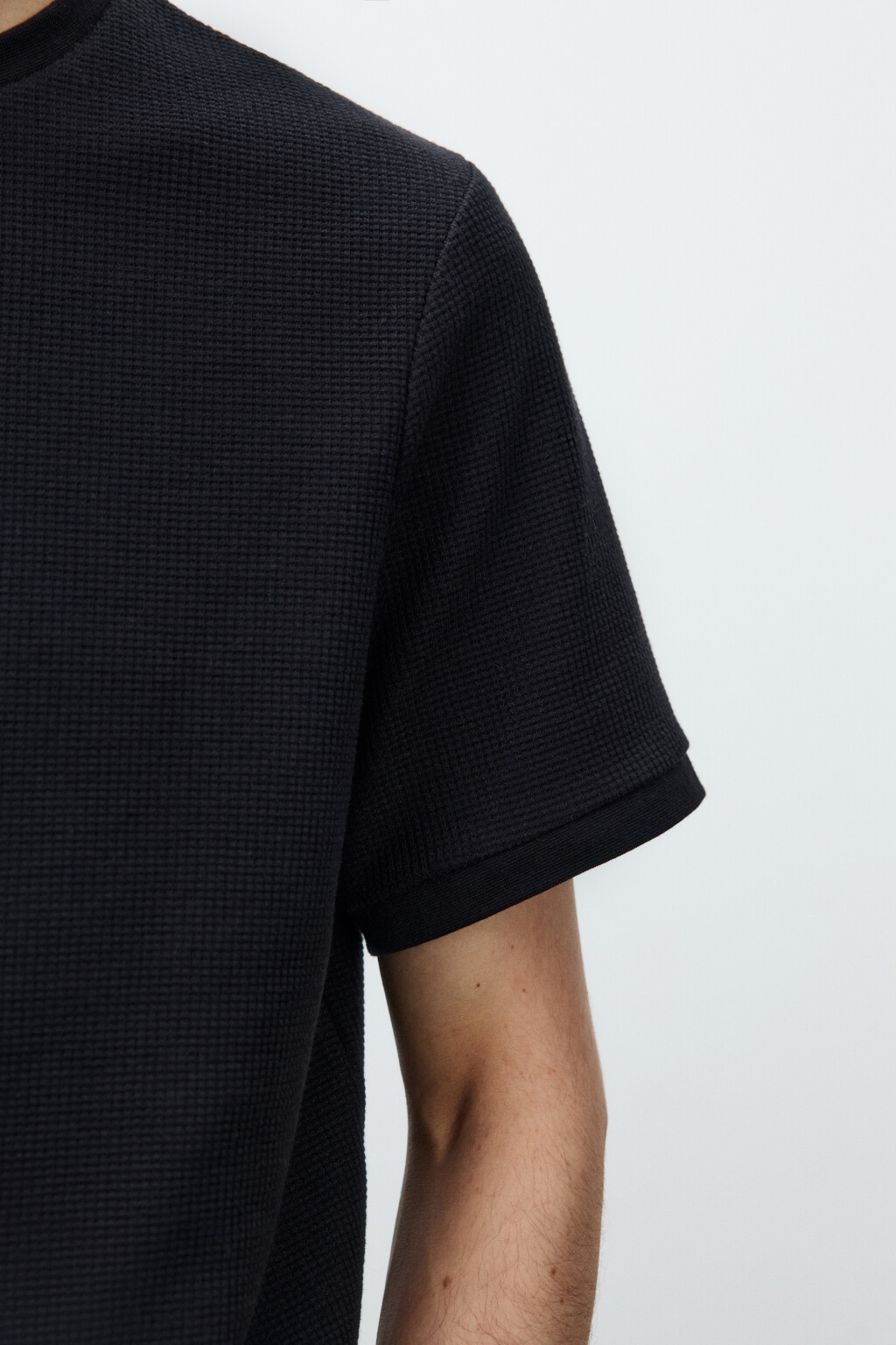 Футболка прямая с вафельной фактурой - цвет черный - 7