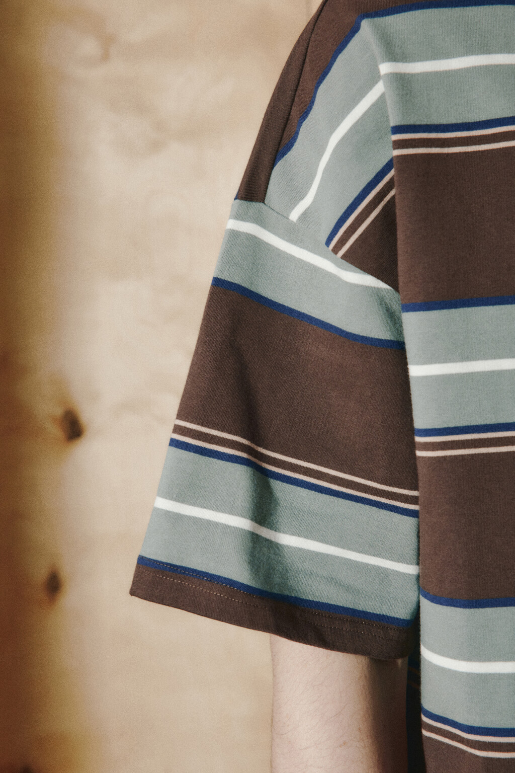 Футболка хлопковая в полоску - цвет коричневый - 5