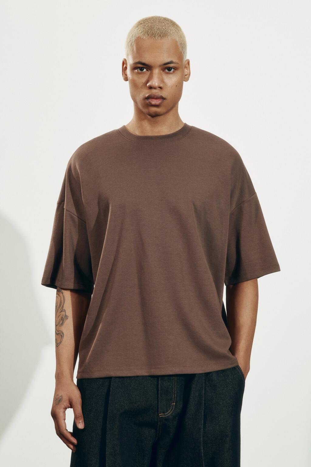 Футболка оверсайз базовая - цвет коричневый - 2