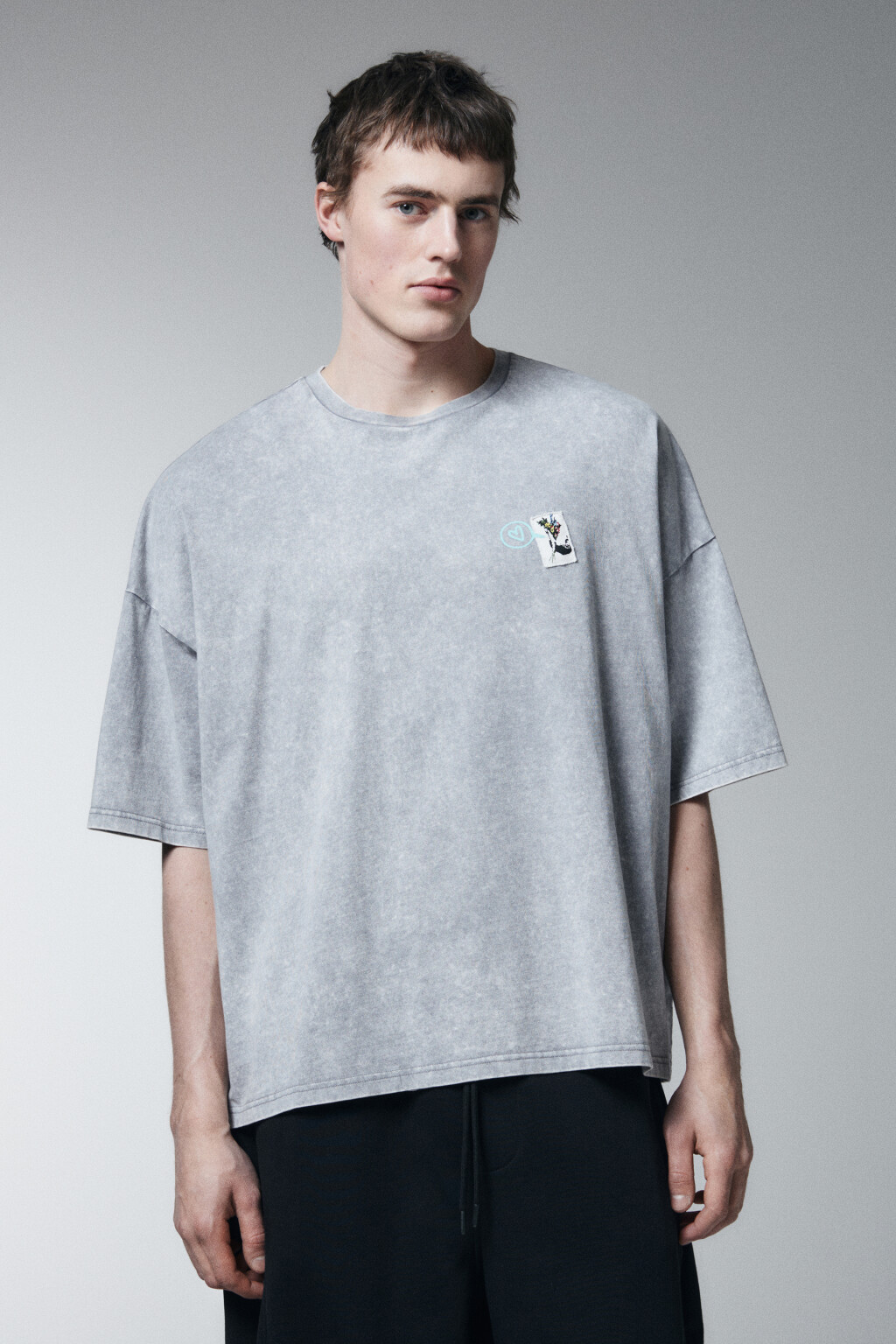 Футболка хлопковая оверсайз с принтом - цвет серый - 3