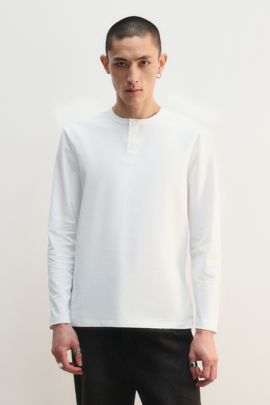 Лонгслив хенли приталенный - цвет белый - 3