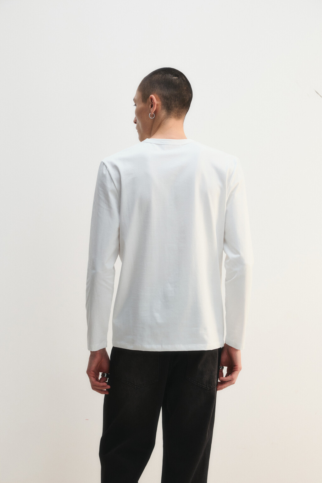 Лонгслив хенли приталенный - цвет белый - 4