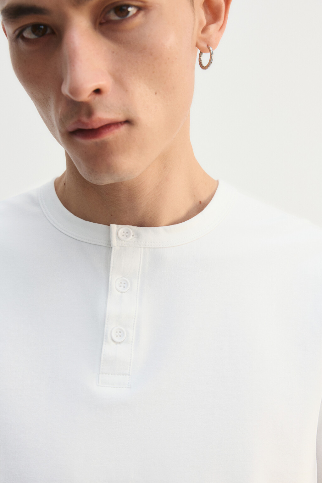 Лонгслив хенли приталенный - цвет белый - 6