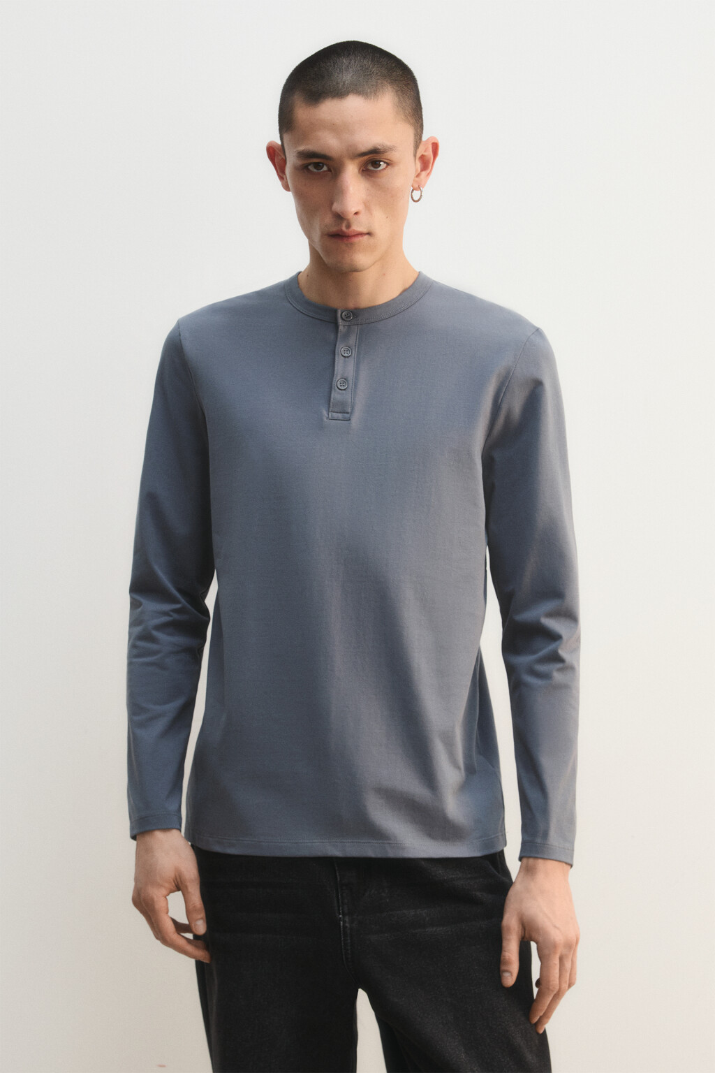 Лонгслив хенли приталенный - цвет серый - 3