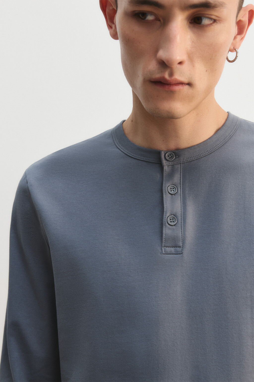 Лонгслив хенли приталенный - цвет серый - 6