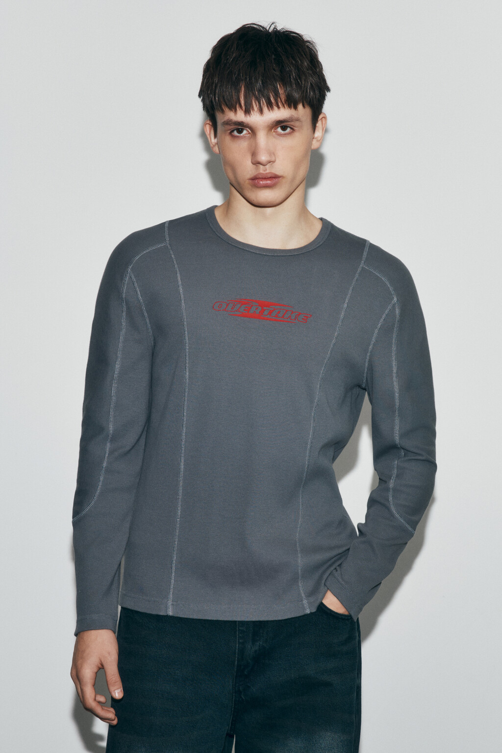 Лонгслив облегающий в рубчик с вареным эффектом - цвет серый - 2