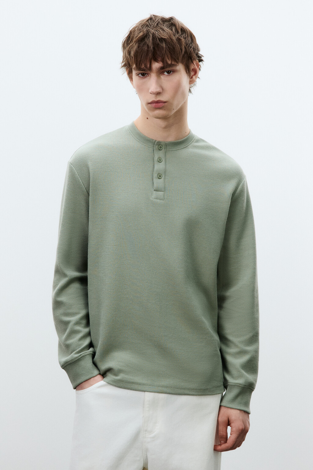Лонгслив хенли трикотажный на пуговицах - цвет зеленый - 3