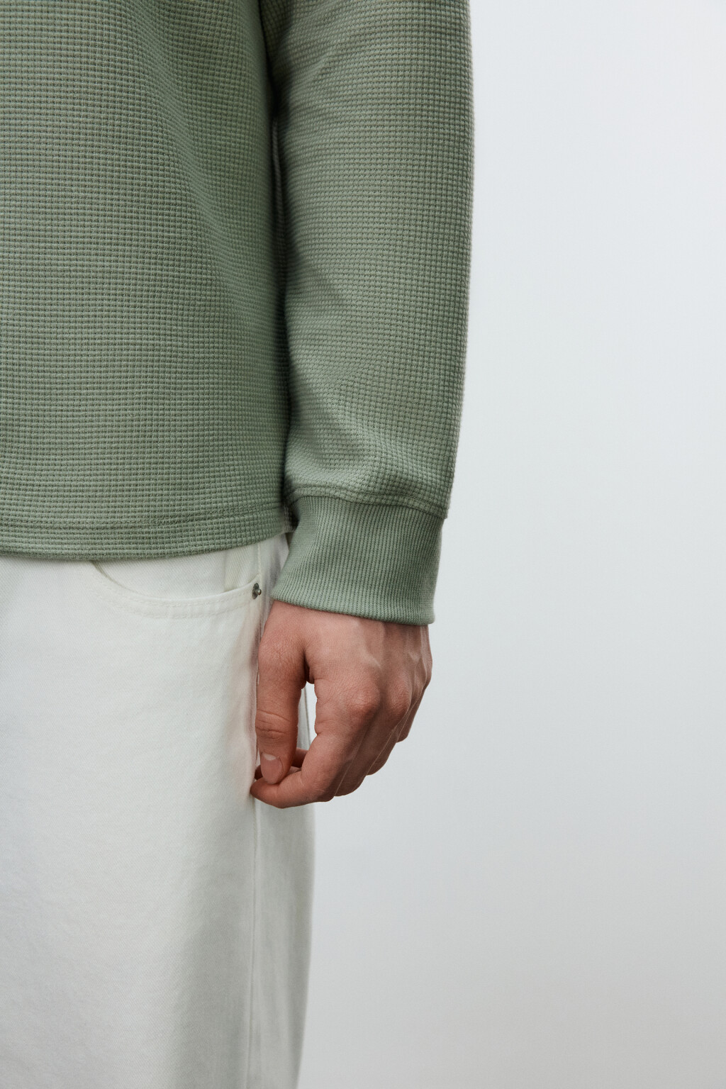 Лонгслив хенли трикотажный на пуговицах - цвет зеленый - 7