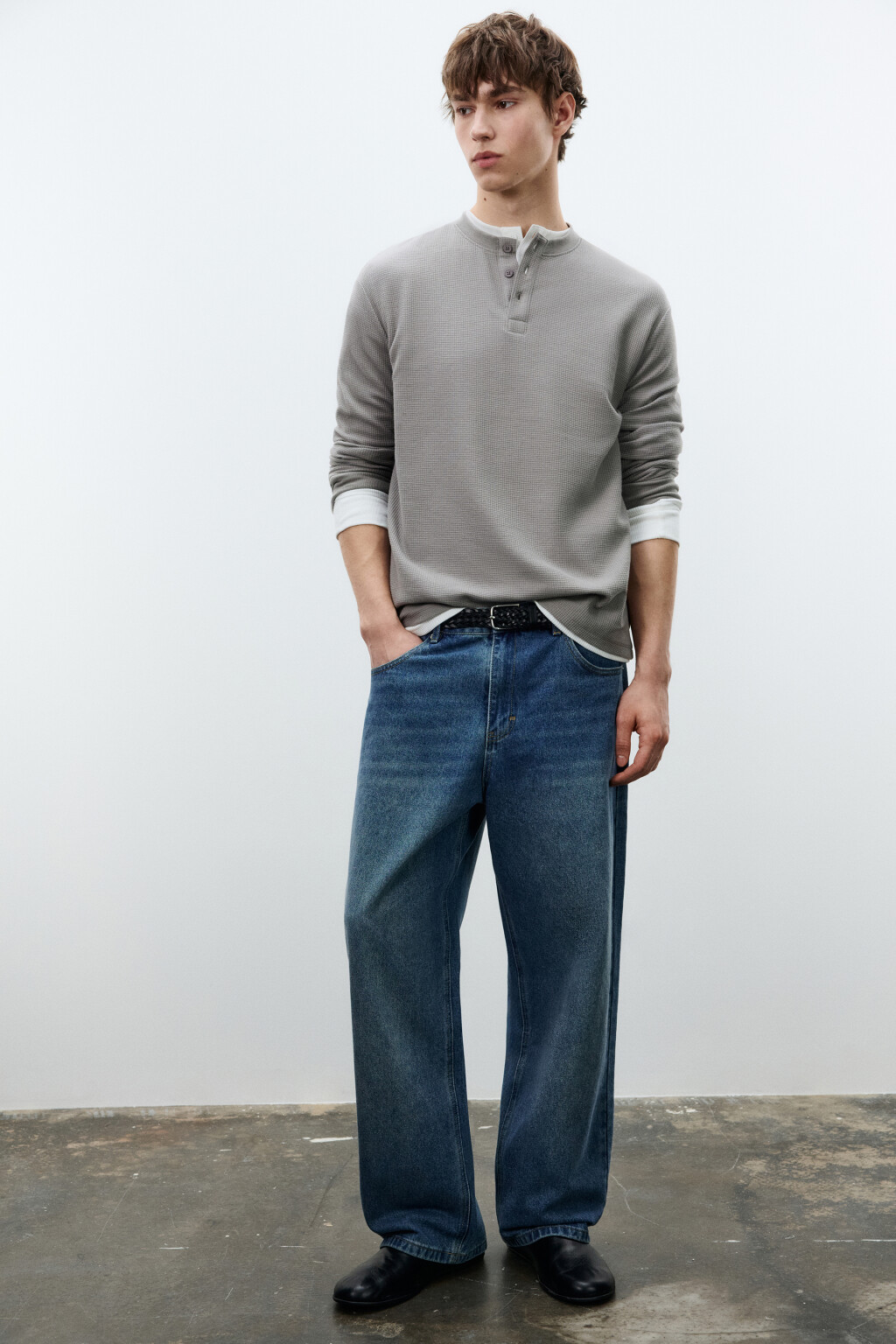 Лонгслив хенли трикотажный на пуговицах - цвет серый - 1