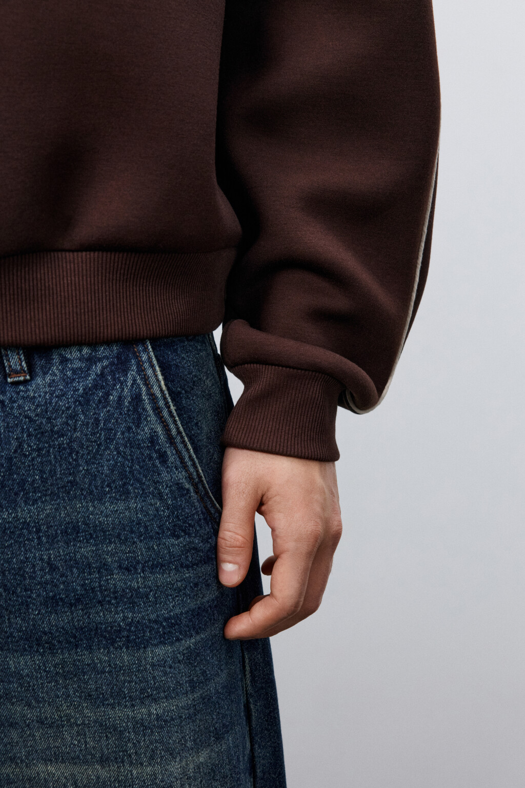 Джемпер с молнией на груди - цвет коричневый - 6