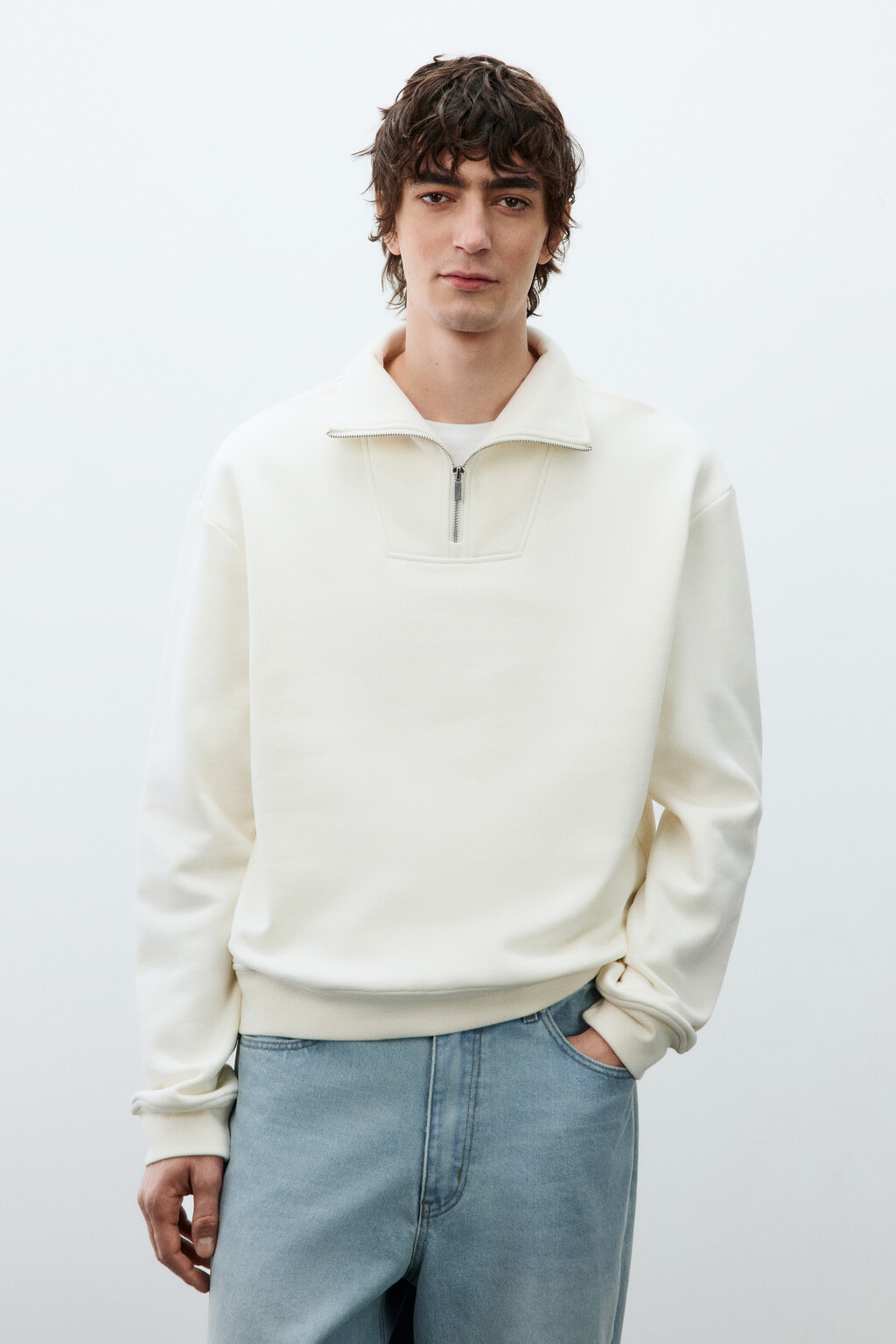 Худи из футера с воротником-стойкой на молнии - цвет белый - 2
