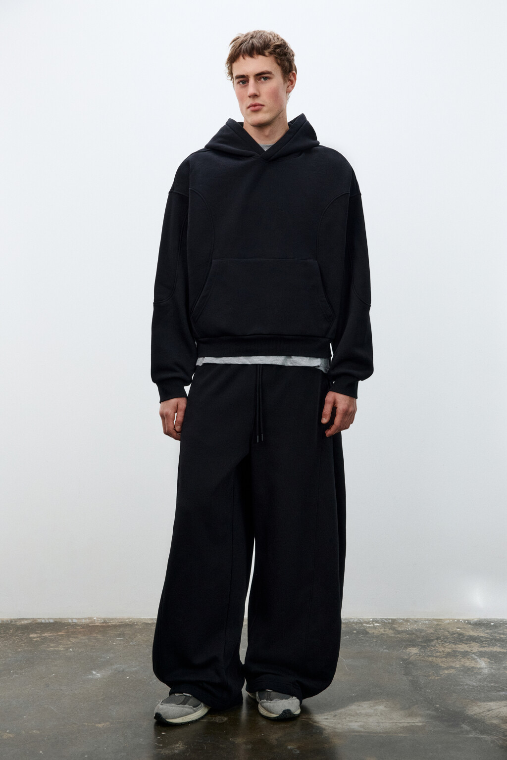 Худи базовая утепленная с капюшоном - цвет черный - 4