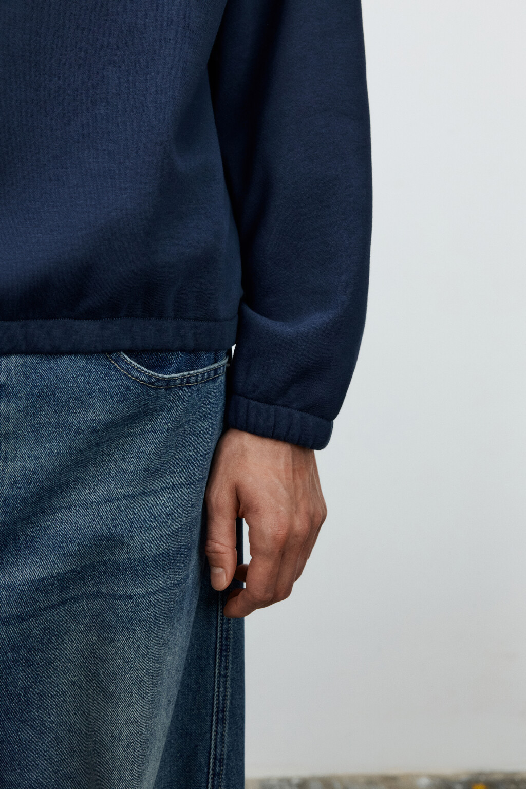 Свитшот из футера с воротником-стойкой на кнопках - цвет синий - 7