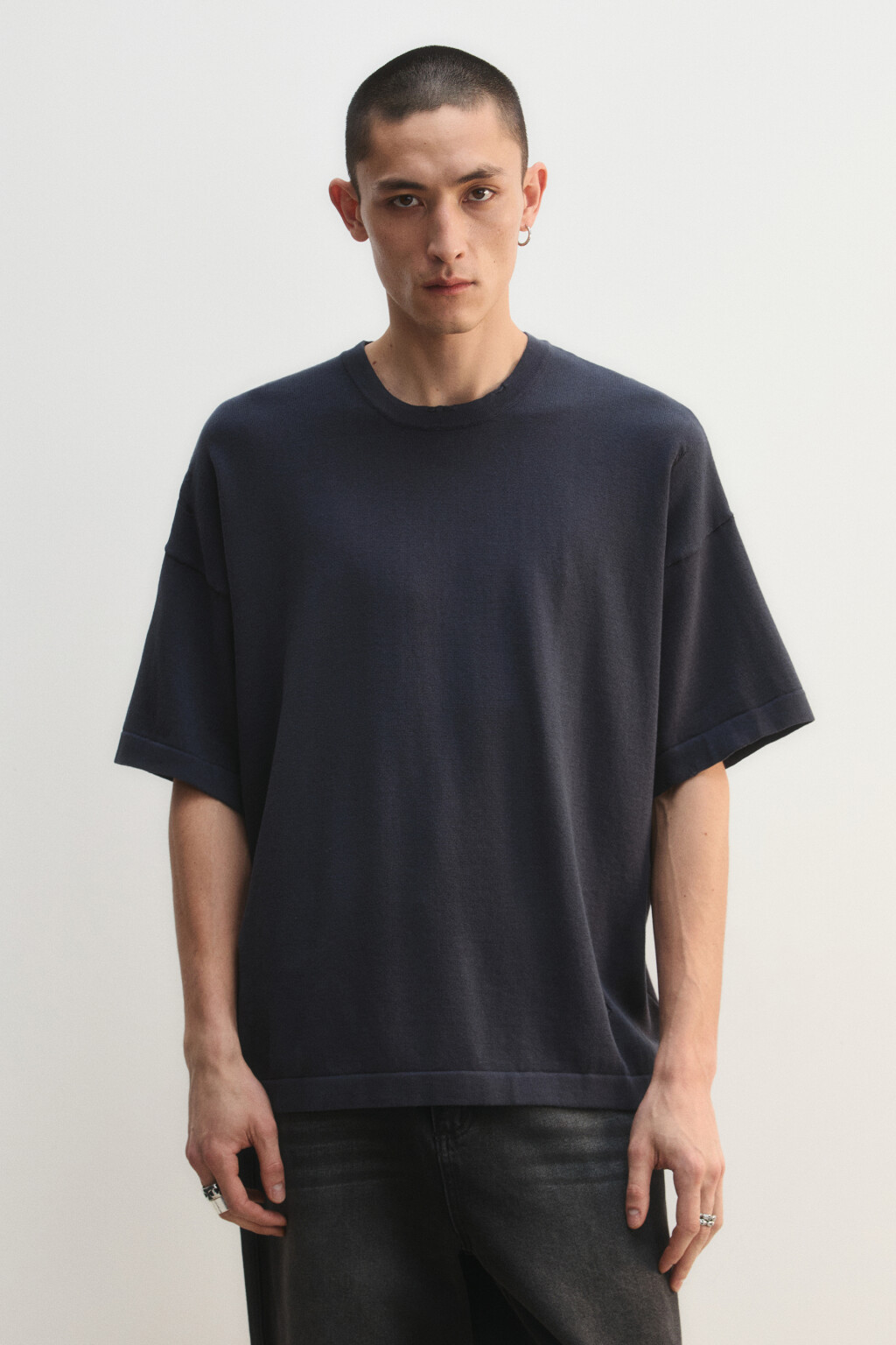 Футболка хлопковая рваная - цвет черный - 3