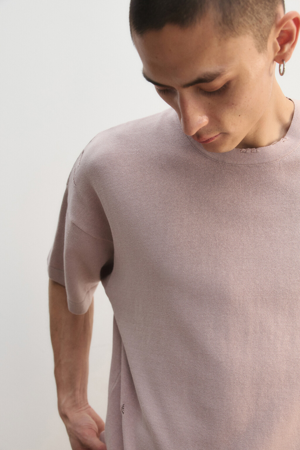 Футболка хлопковая рваная - цвет розовый - 6