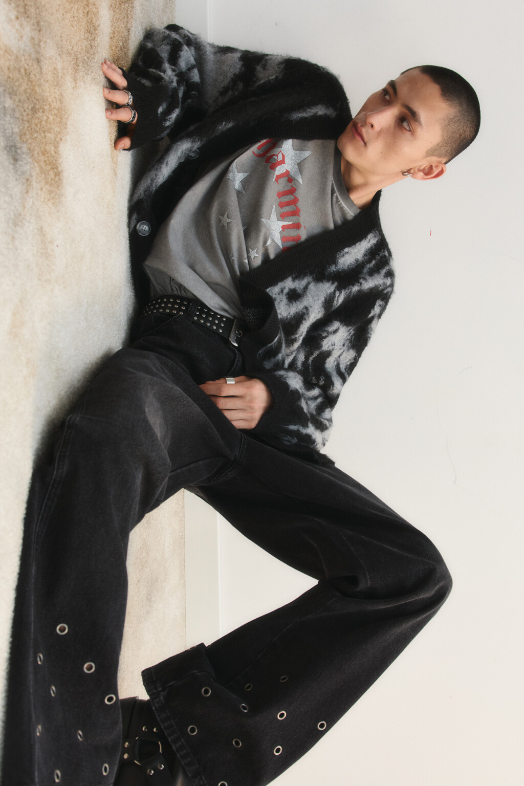 Кардиган на пуговицах с шерстью - цвет черный - 1