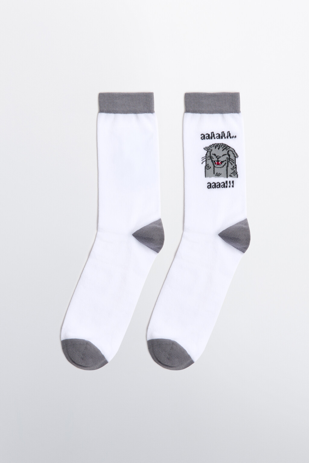 Носки с вышивкой и контрастными вставками - цвет серый - 1