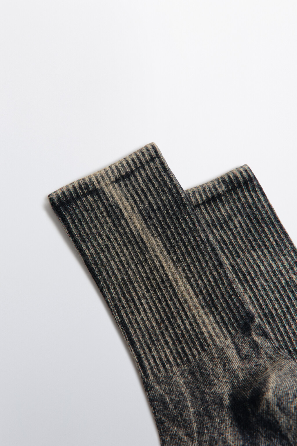 Носки высокие в рубчик с вареным эффектом - цвет черный - 2