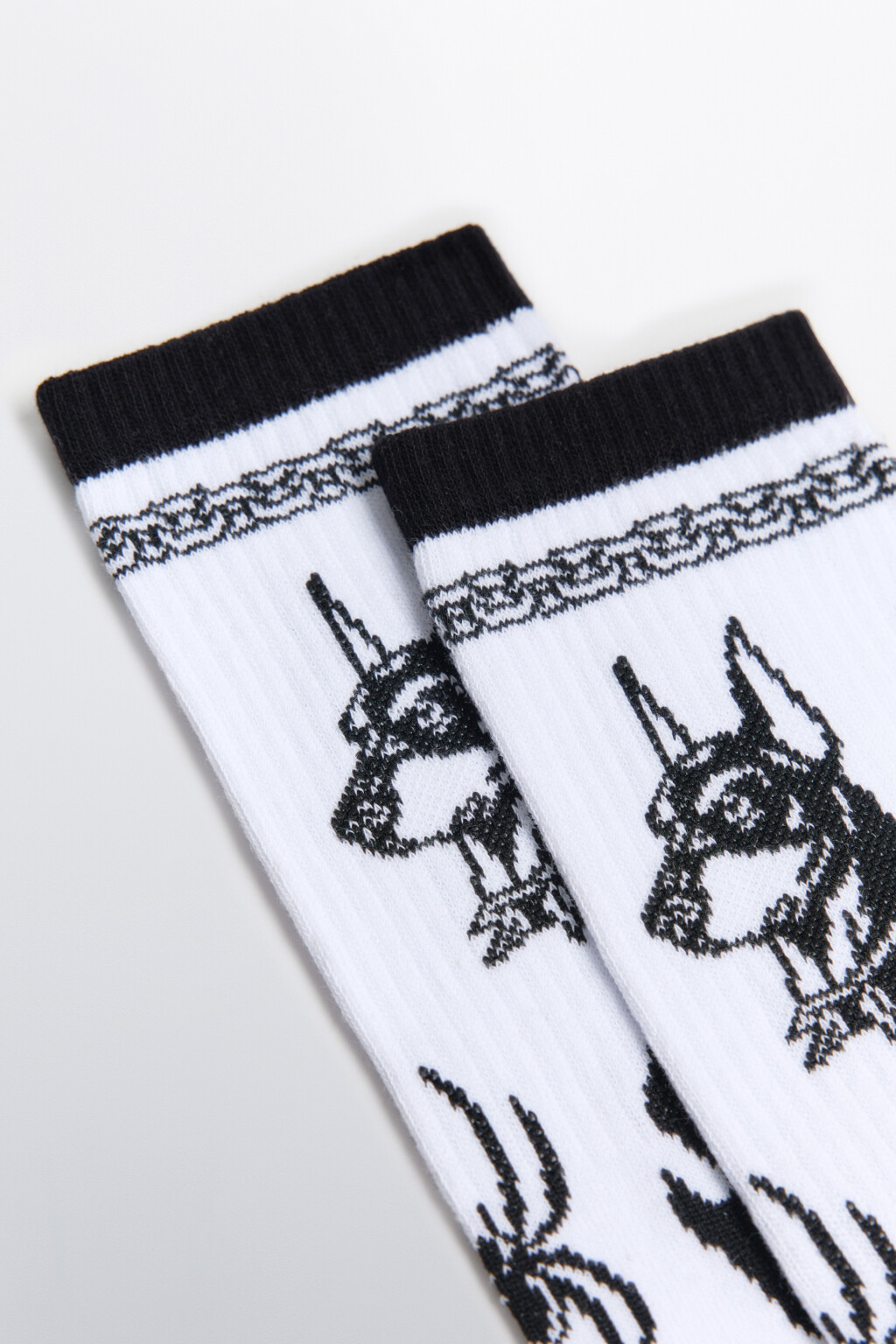 Носки высокие в рубчик с рисунком - цвет белый - 2