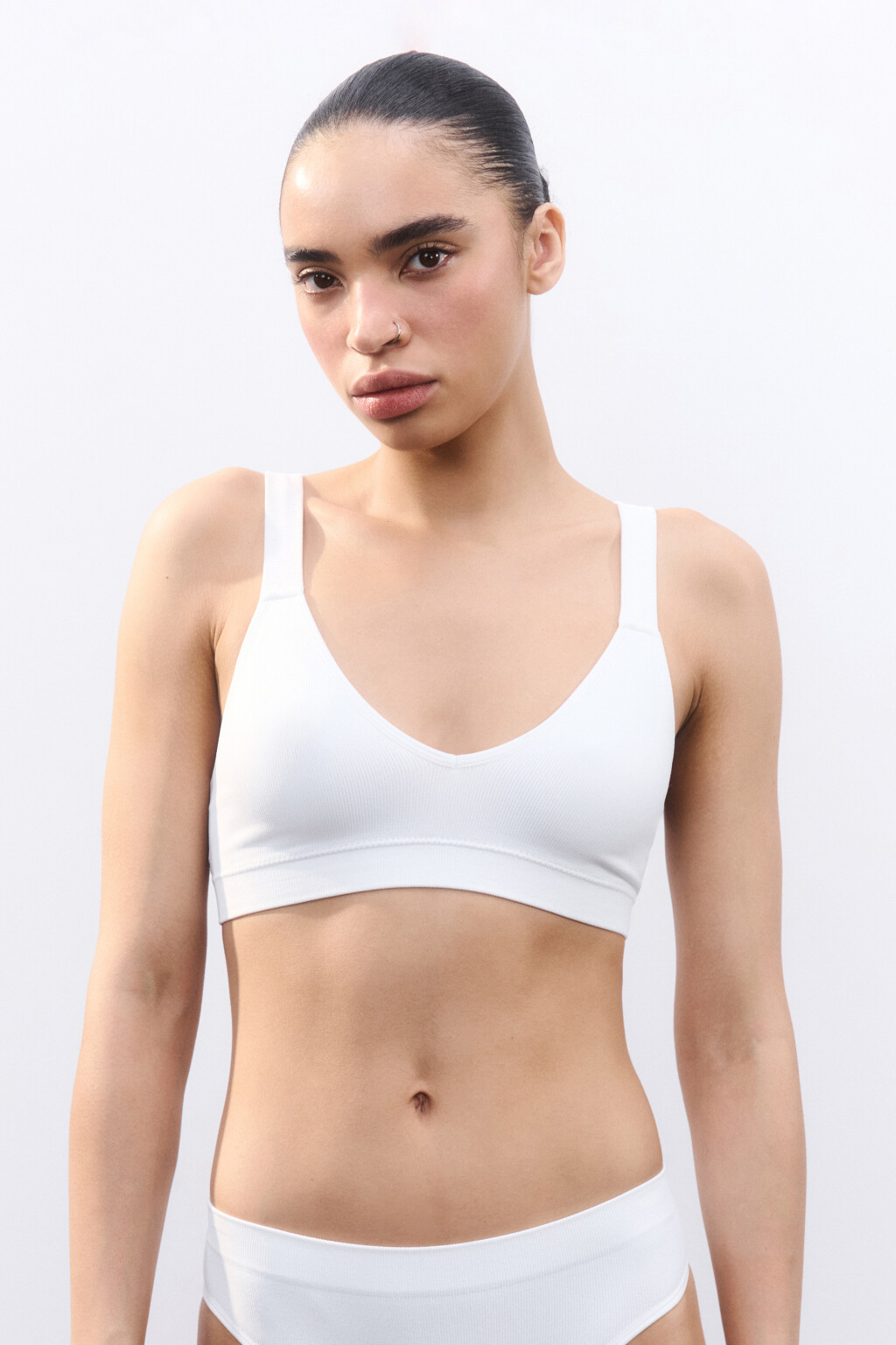 Бюстгальтер-бра в рубчик - цвет белый - 2