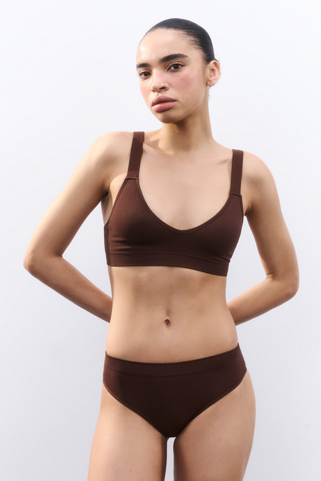 Бюстгальтер-бра в рубчик - цвет коричневый - 4