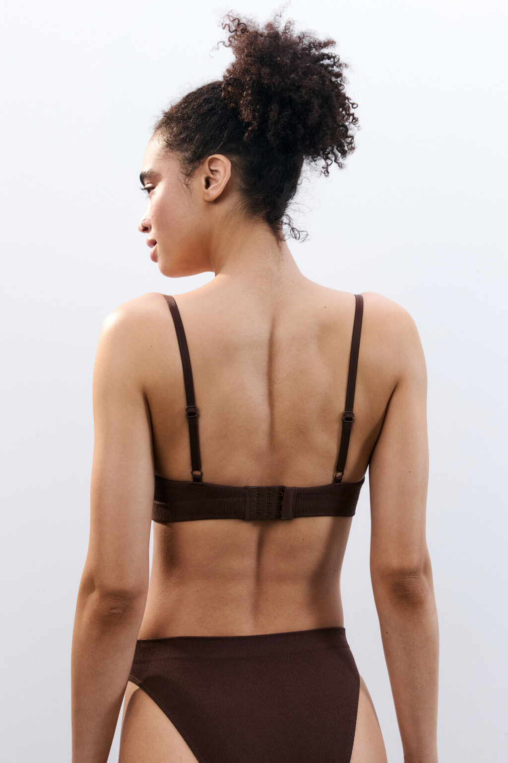 Бюстгальтер-бра бесшовный в рубчик - цвет коричневый - 3