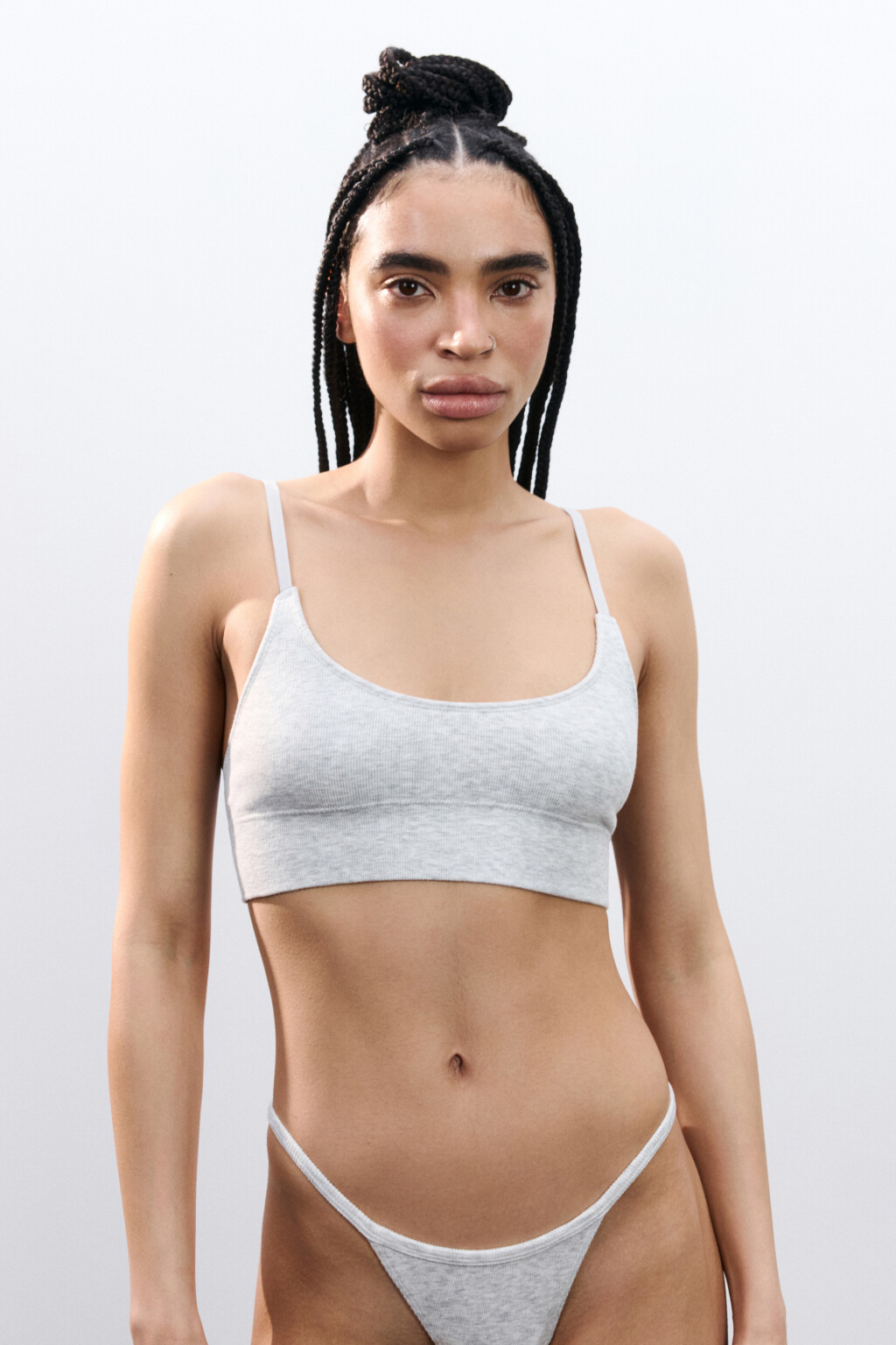 Бюстгальтер-бра бесшовный в рубчик - цвет серый - 2