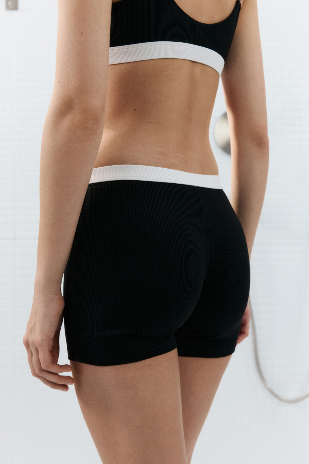 Трусы-боксеры в рубчик со средней посадкой - цвет черный - 3