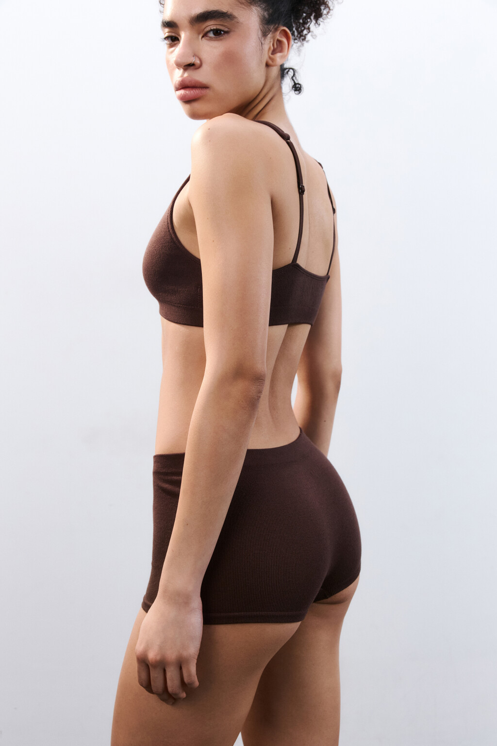 Трусы-боксеры бесшовные в рубчик - цвет коричневый - 1