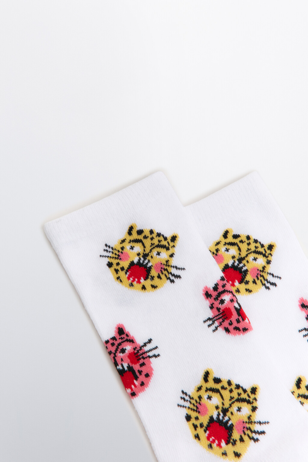 Носки высокие с принтом - цвет белый - 2